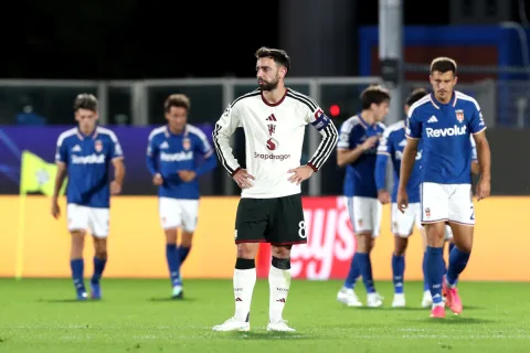 كومو يهزم مانشستر يونايتد 4-1 في ستاد سينيغاليا