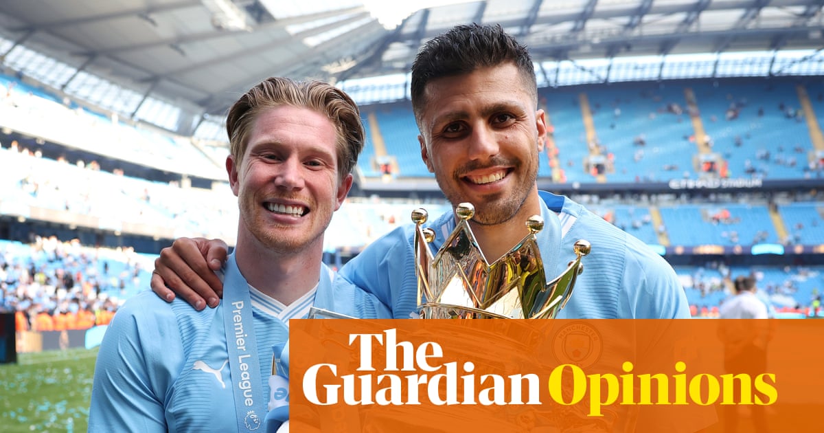 كرة القدم يجب ألا تنفصل عن جذورها