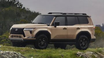 سيارة لكزس GX550 2024