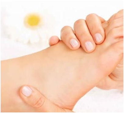 اطمئن على صحتك.. اكتشف أسرار صحتك من خلال قدميك اطمئن على صحتك.. اكتشف أسرار صحتك من خلال قدميك