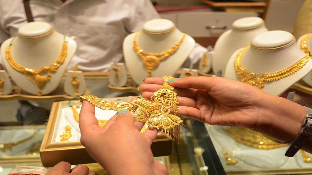 سعر الذهب الان يُفاجئ الجميع.. عيار 21 وصل!!