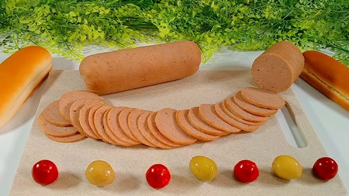 اعمليه في المنزل.. طريقة عمل اللانشون البيتي بخطوات سهلة وبسيطة للأولاد.. فرحي أولادك