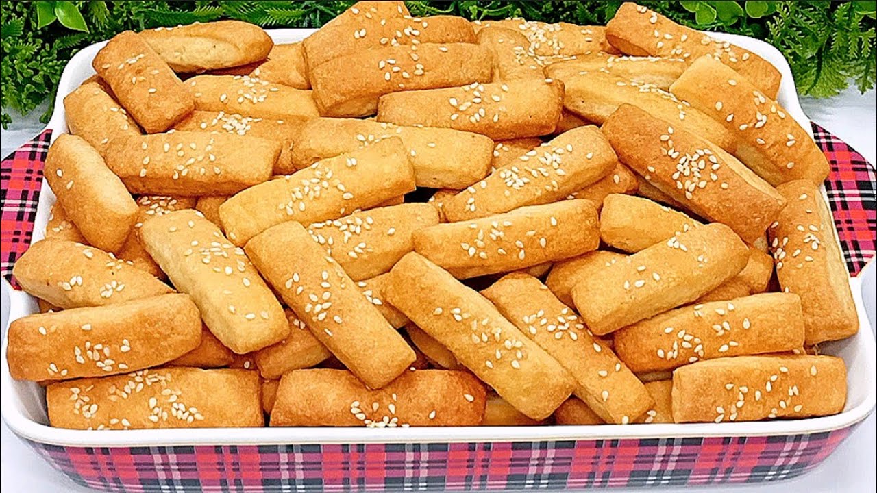 وجبة خفيفة لذيذة...طريقة تحضير قراقيش الزبدة بمذاقها الرائع وقوامها الهش