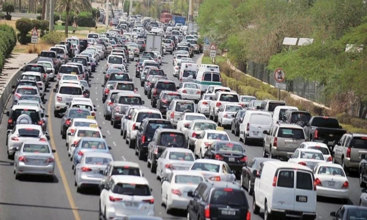 “حكومة الكويت” تُعلن فرض غرامة جديدة على أصحاب السيارات الان