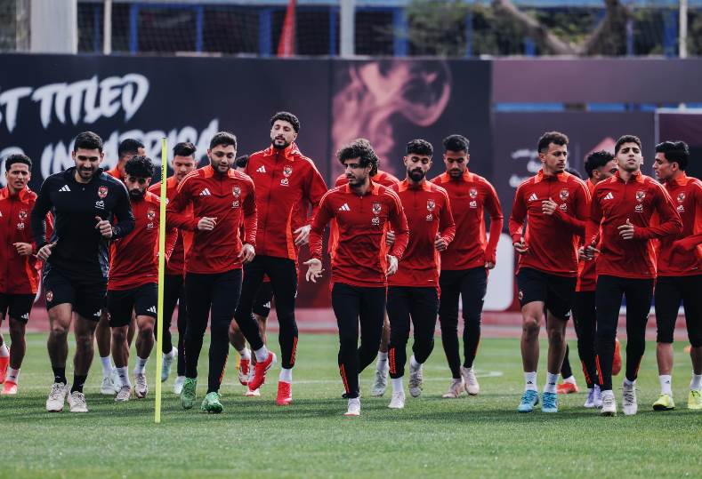 تشكيل فريق الأهلي وطلائع الجيش 