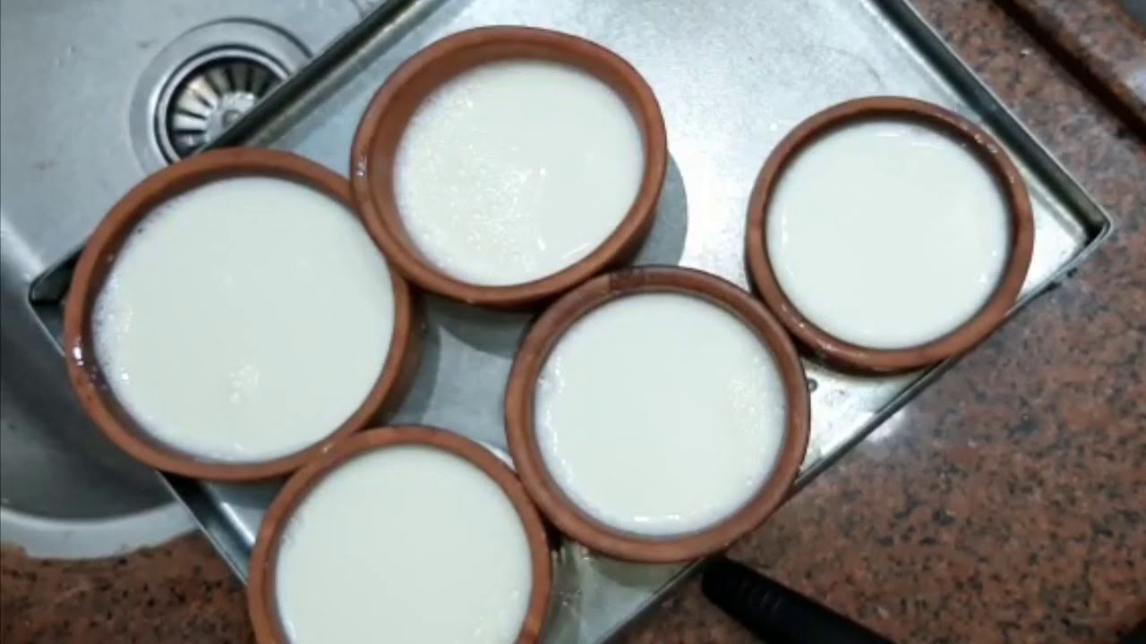 بكمية وفيرة في رمضان .. طريقة عمل الزبادي بدون ماكينة وبقوام متماسك ولذيذ مثل الجاهزة