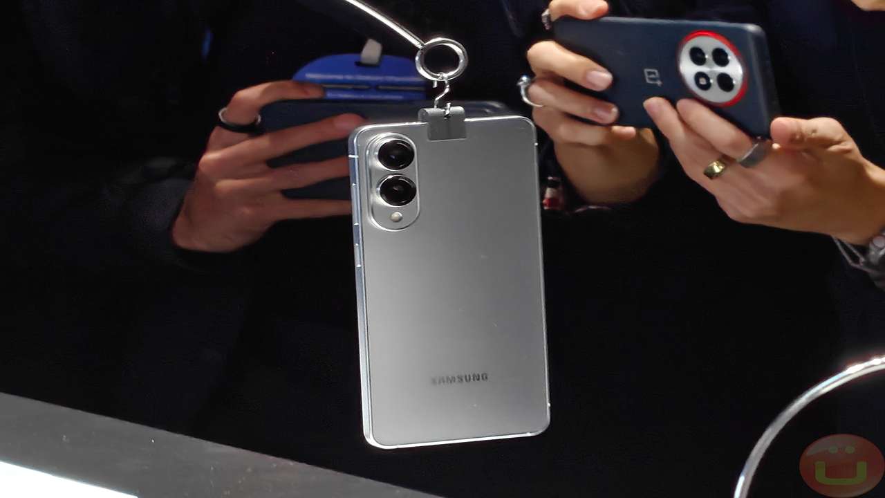 11zon_resized – 2025-05-14T103226.003 “سامسونج تتحدى الجميع” هاتف samsung galaxy s25 edge بتصميم ممتاز يخطف الأنظار وتقنيات رائعة.. والسعر مفاجأة