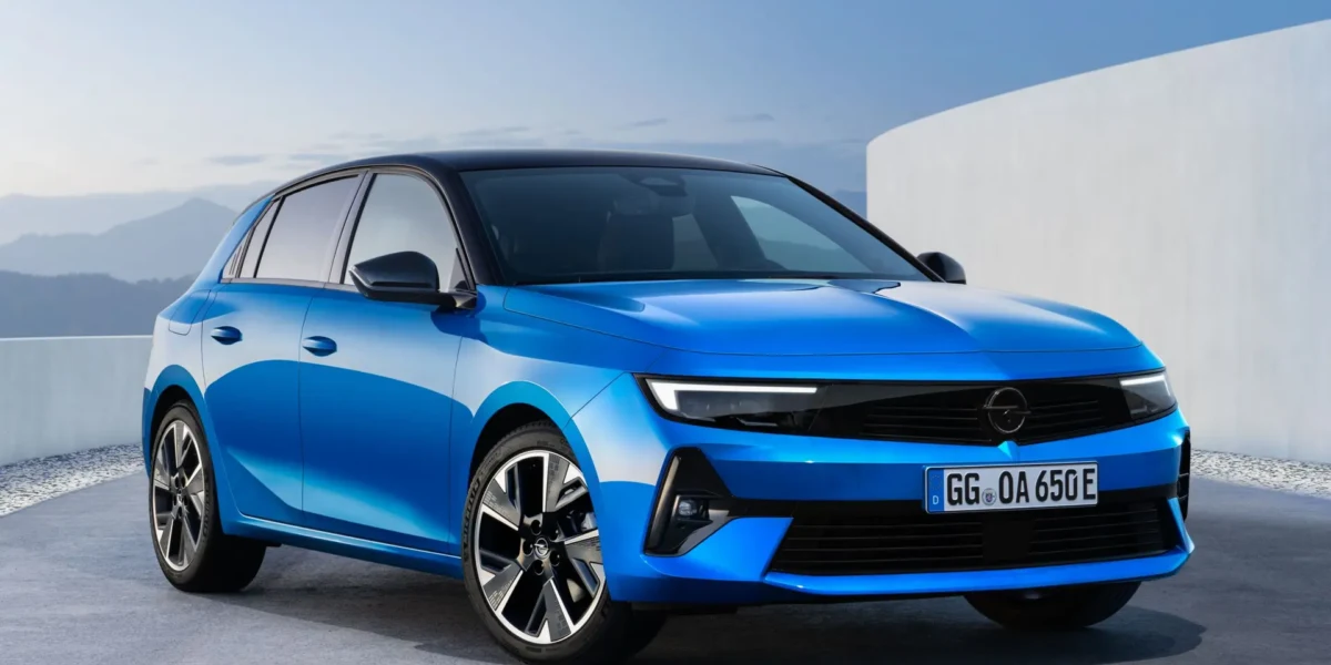 أوبل أسـترا