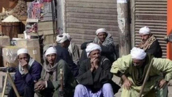 قانون العمل الجديد منح العامل 8 أنواع من الإجازات ومزايا لأخرى للموظفين