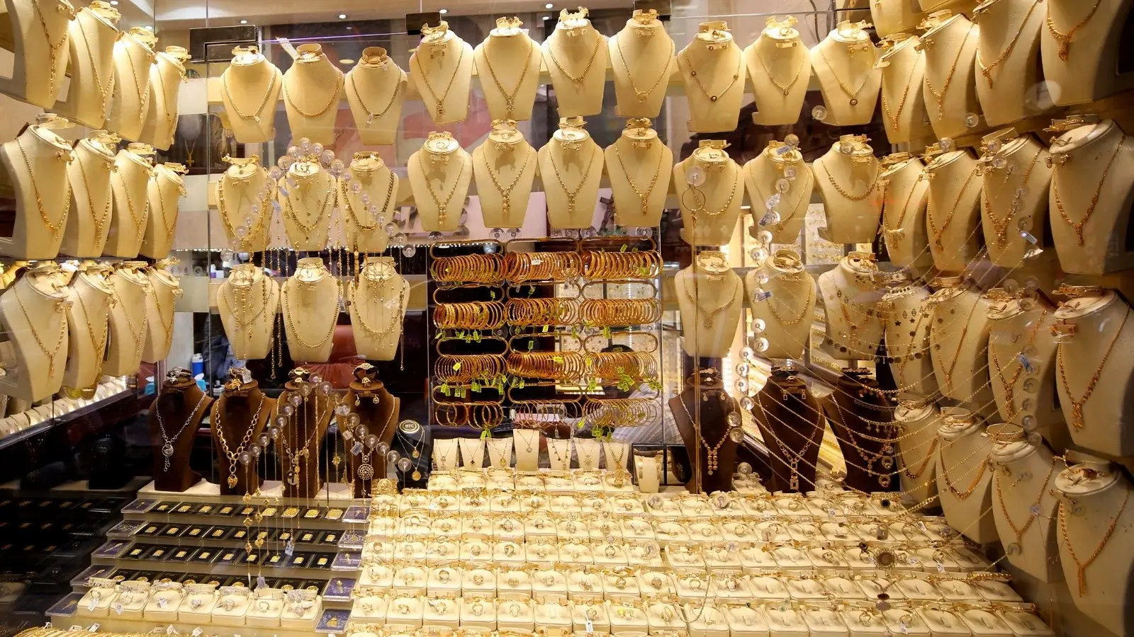 أسعار الذهب اليوم السبت الموافق 9-8-2025 في محال الصاغة